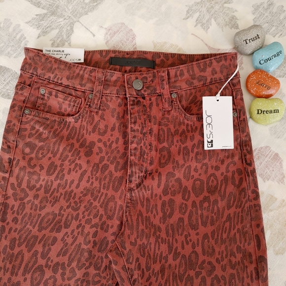 Joe's New Women's Skinny Jean - Picture 4 of 6